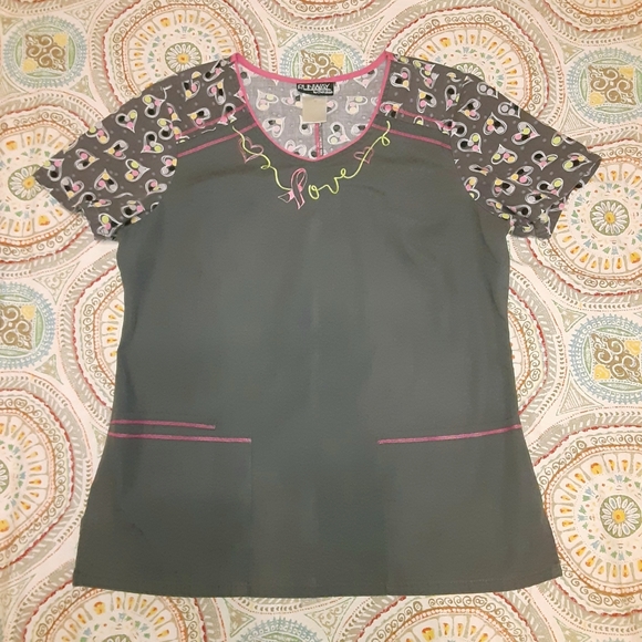 RUNWAY by Cherokee LOVE Scrub Top - Picture 8 of 11